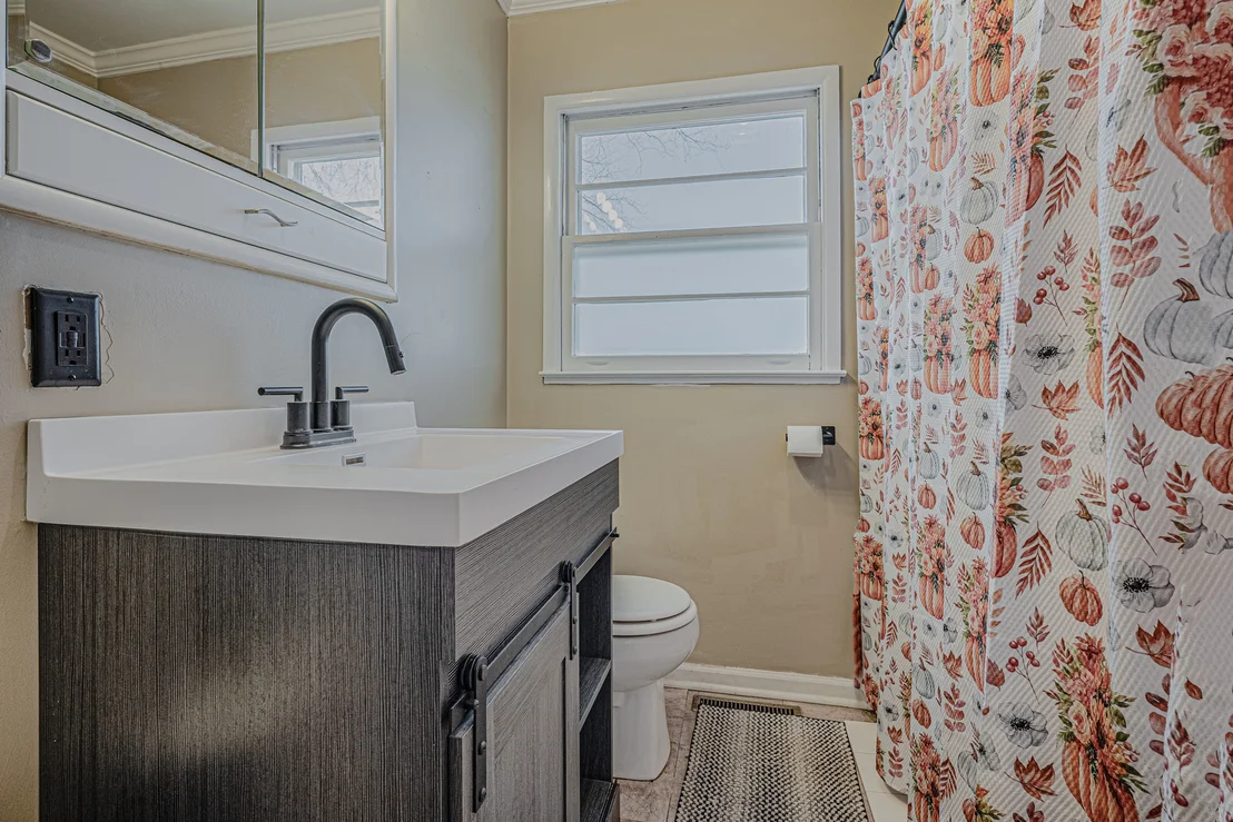 Photo of 35049 N Edgewater Lane