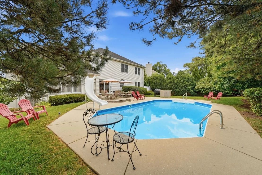 Photo of 567 Warbler Drive