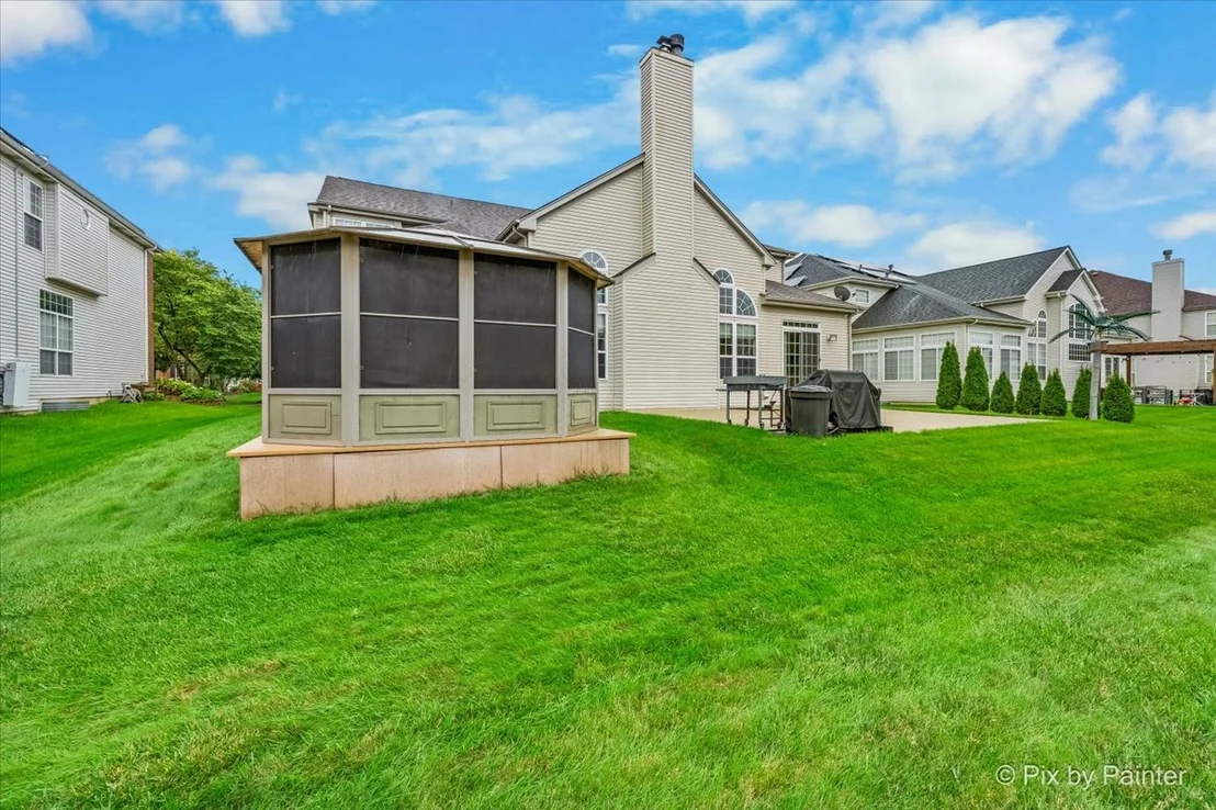 Photo of 1327 Palisades Drive