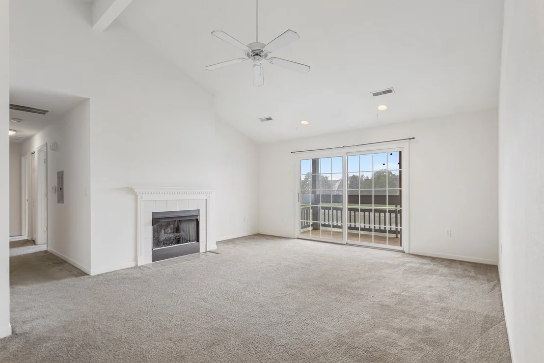 Photo of Unit 205 at 2406 Windward Boulevard