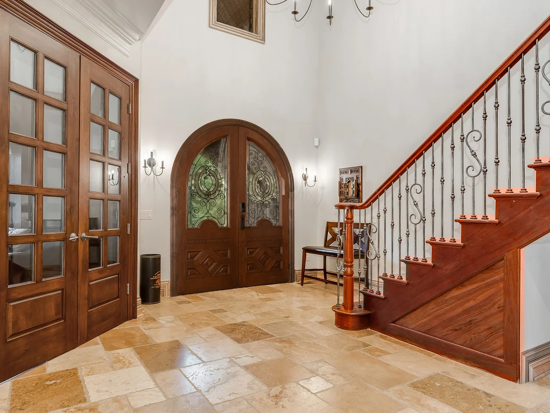 Photo of 720 Willow Road