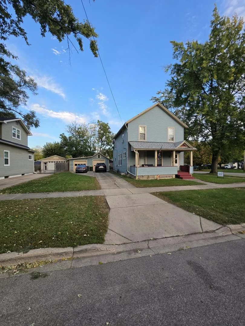 Photo of 554 Bangs Street