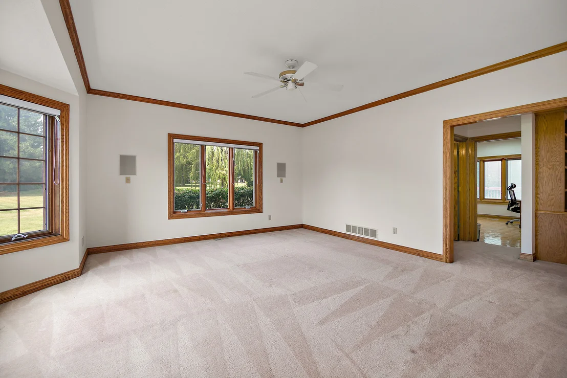 Photo of 284 Barrington Lane