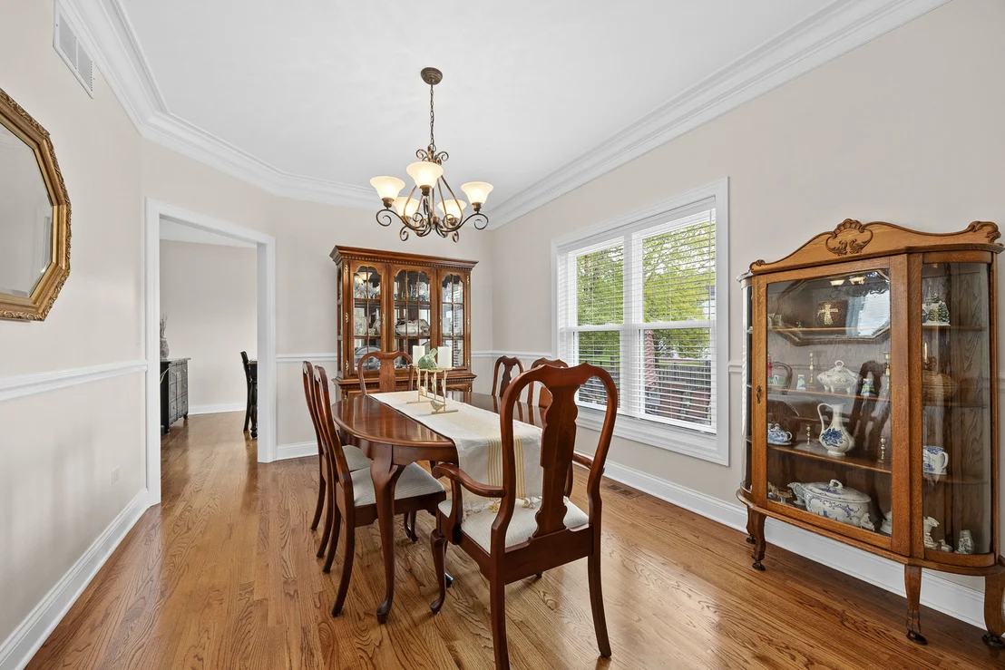 Photo of 352 Andover Drive