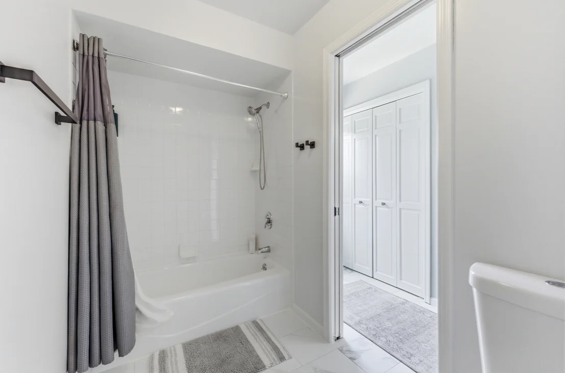Photo of 845 Crabtree Lane