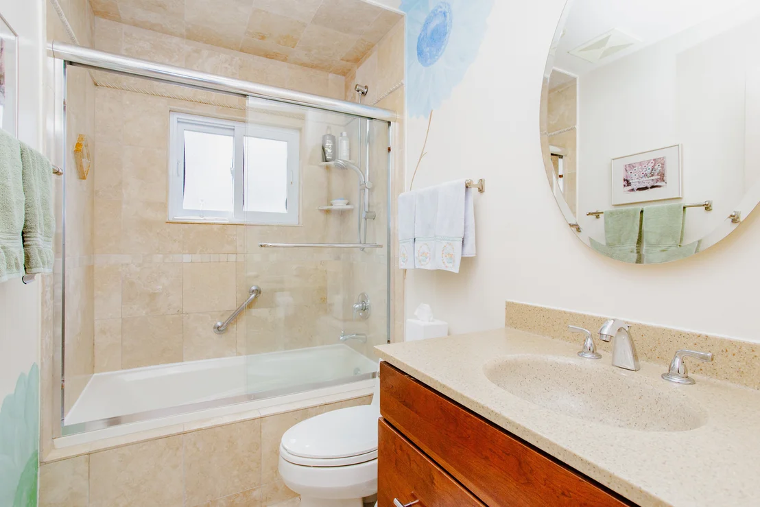 Photo of 1133 KENTON Road