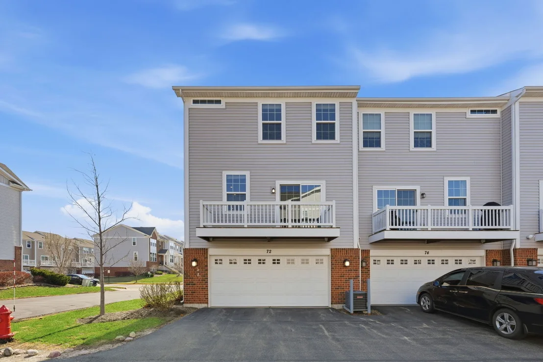 Photo of 72 Nicholas Drive E