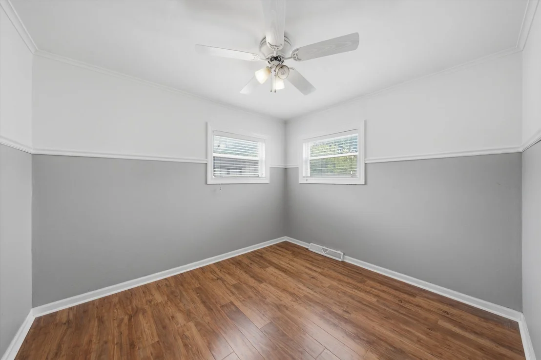 Photo of 4847 W 84th Place