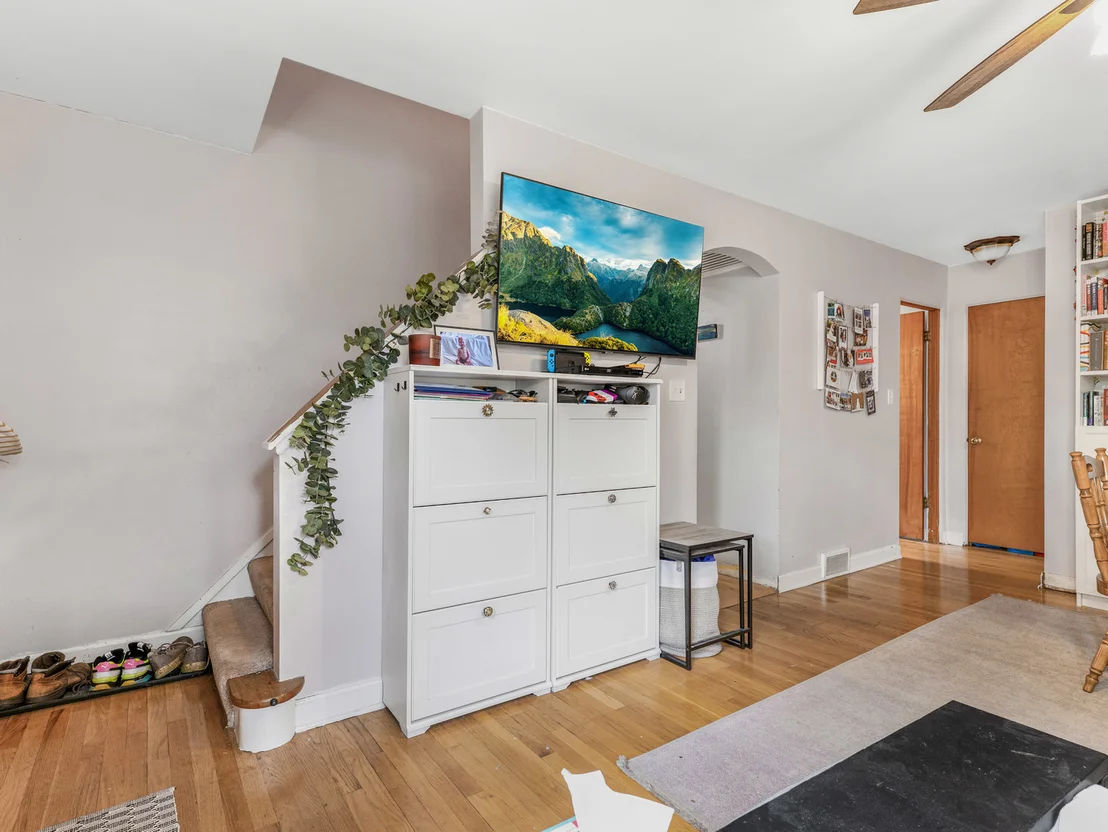 Photo of 528 Maple Lane