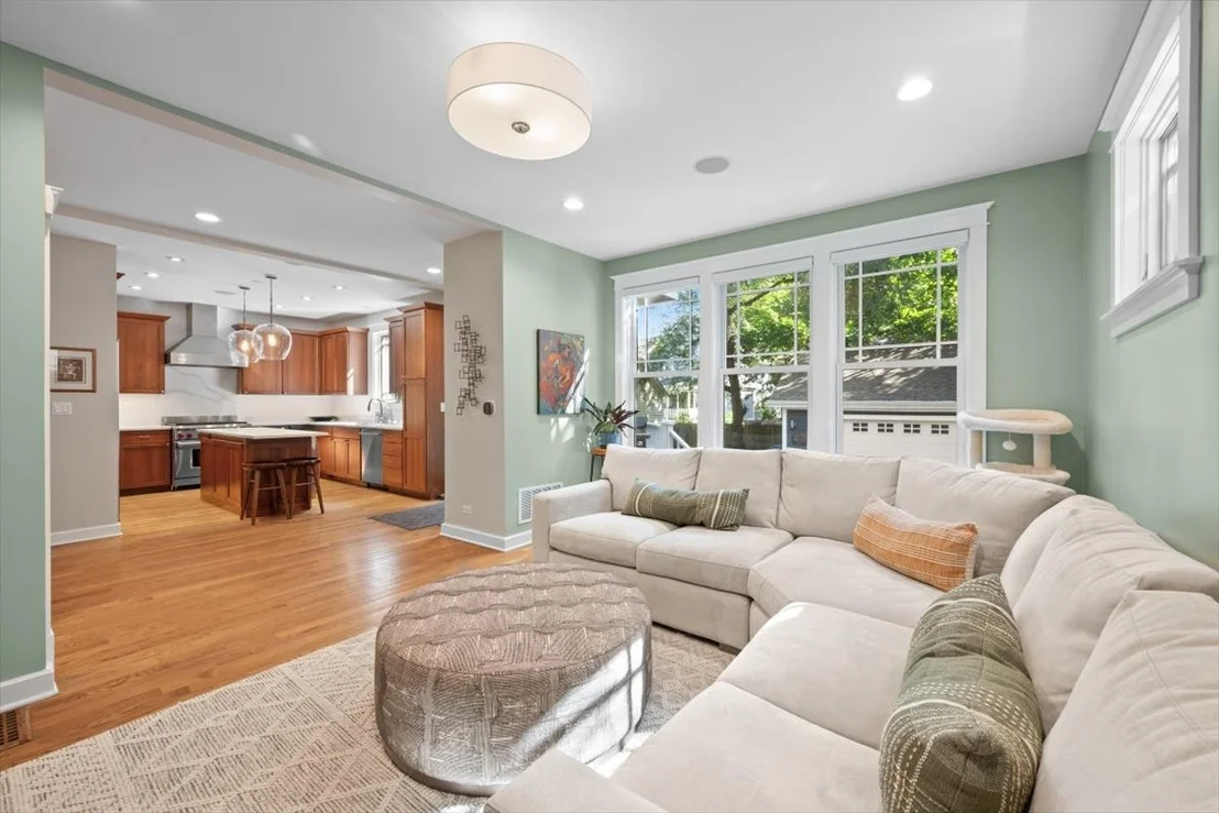 Photo of 1119 Oak Avenue