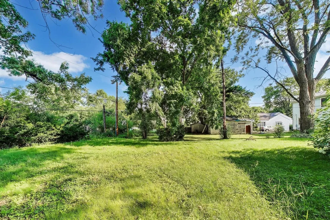 Photo of 249 Sunrise Avenue