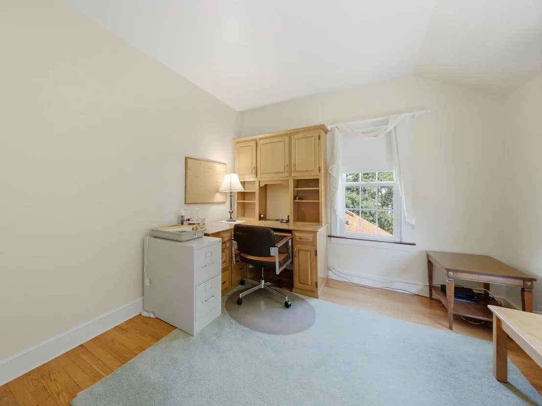 Photo of 1319 Bunker Avenue