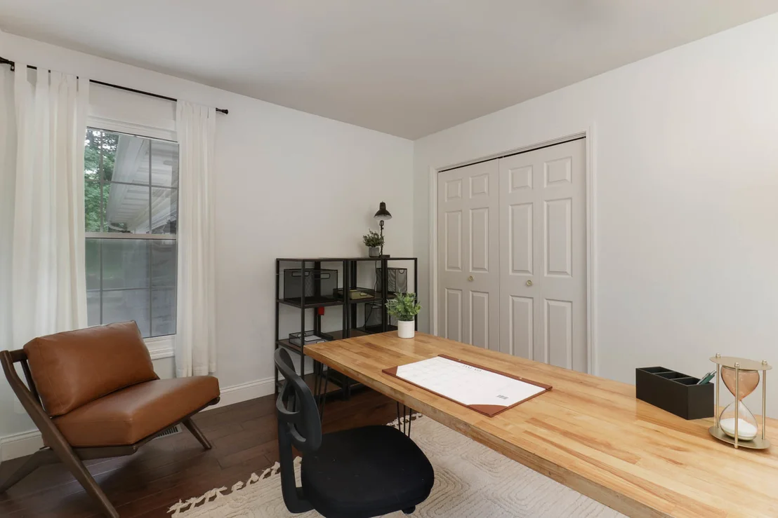 Photo of 1701 Sweetbriar Drive