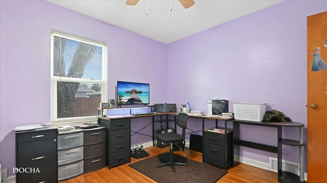 Photo of 1119 Charles Street