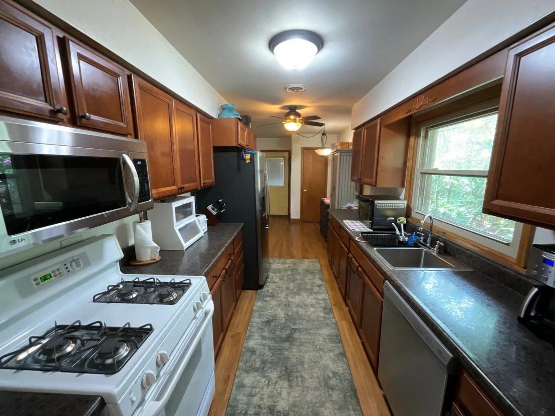 Photo of 852 Carr Street