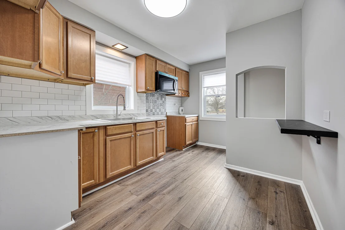 Photo of 101 W 113th Place