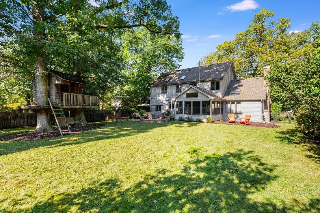 Photo of 346 Meadowrue Lane