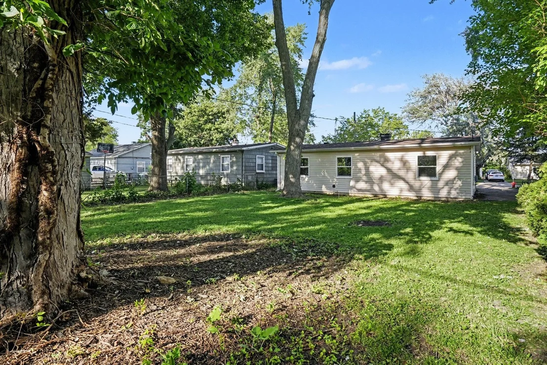 Photo of 828 Taylor Avenue