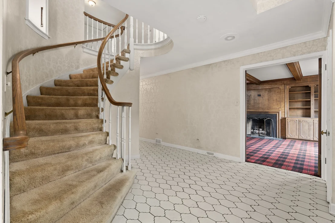 Photo of 30 Strauss Lane