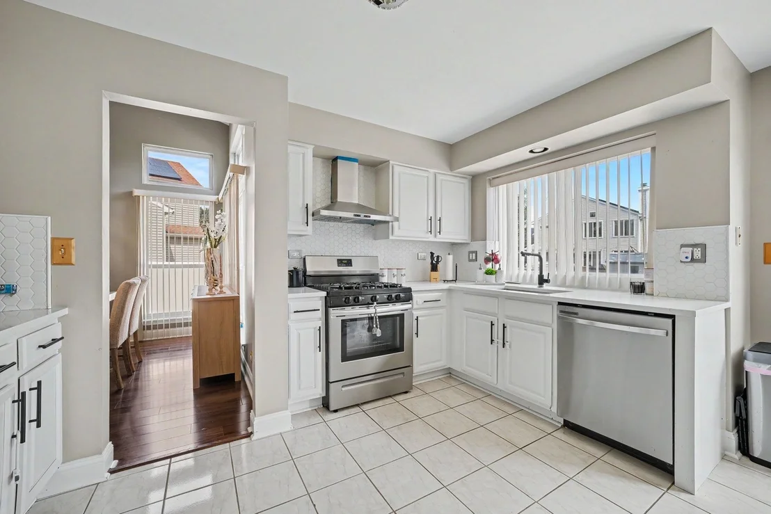 Photo of 836 Tallgrass Drive