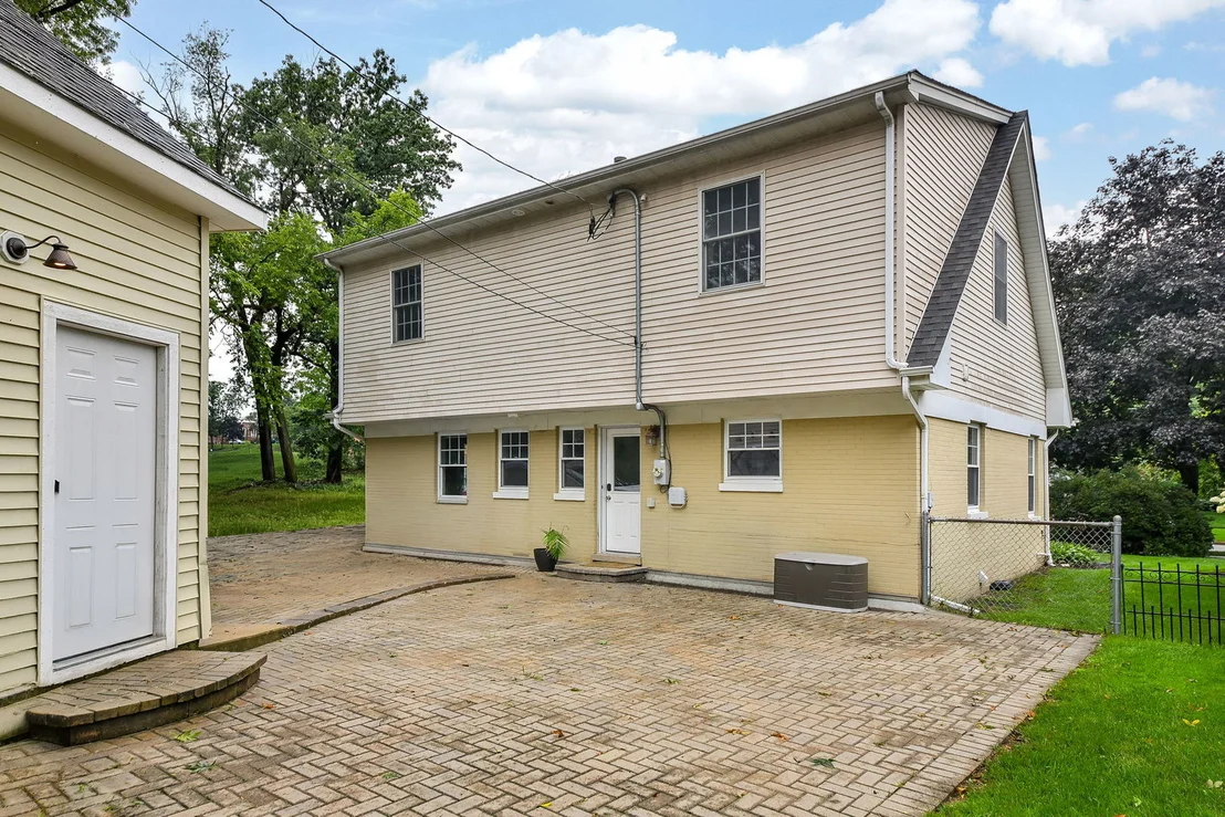 Photo of 701 Willis Street