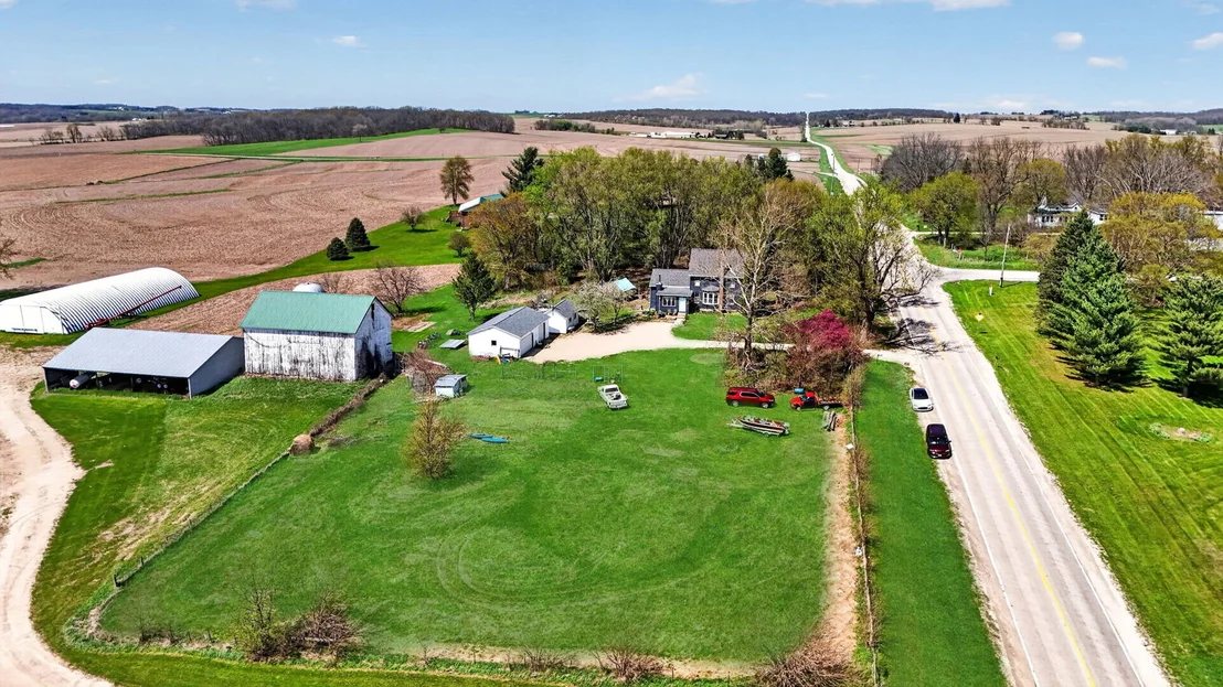 Photo of 13730 Center Road