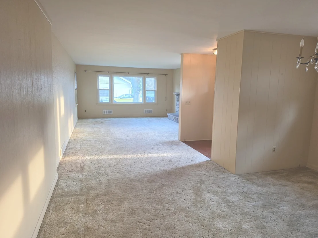 Photo of 906 Snyder Drive