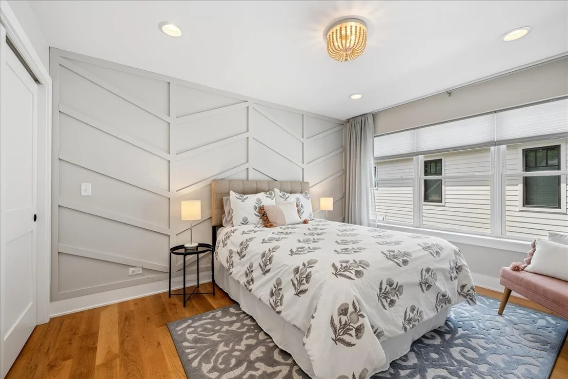 Photo of 225 Edgewater Drive