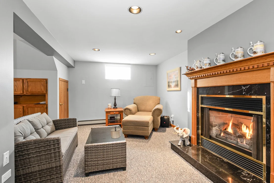 Photo of 10124 Maple Avenue