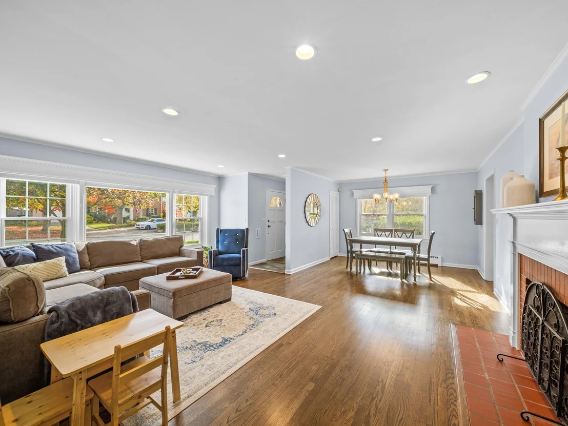 Photo of 1100 Raleigh Road