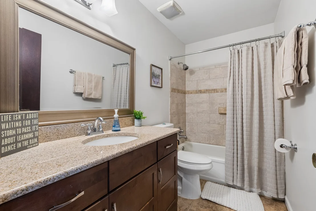 Photo of 17618 Stonebridge Drive