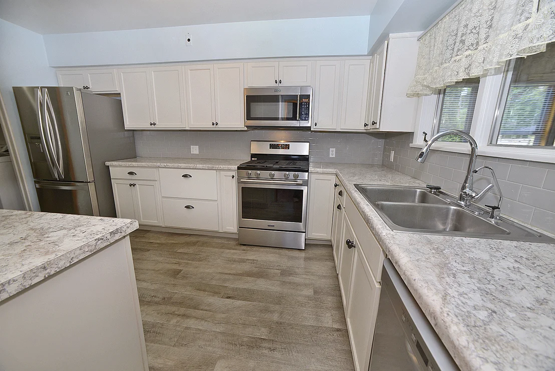 Photo of 915 Adams Street