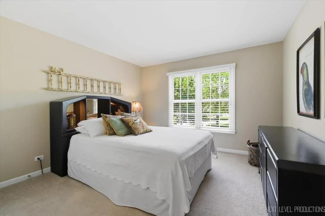 Photo of 990 Pinecrest Drive