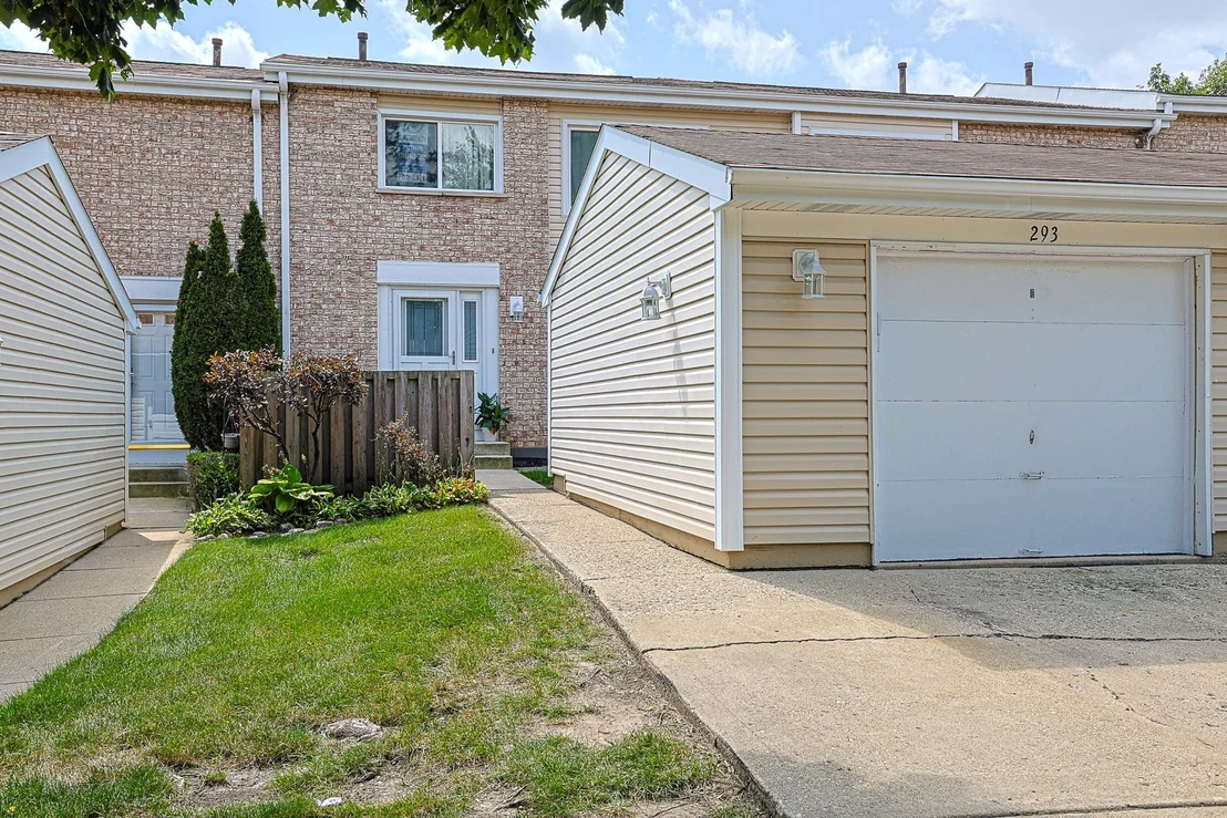 Photo of 293 Barclay Drive