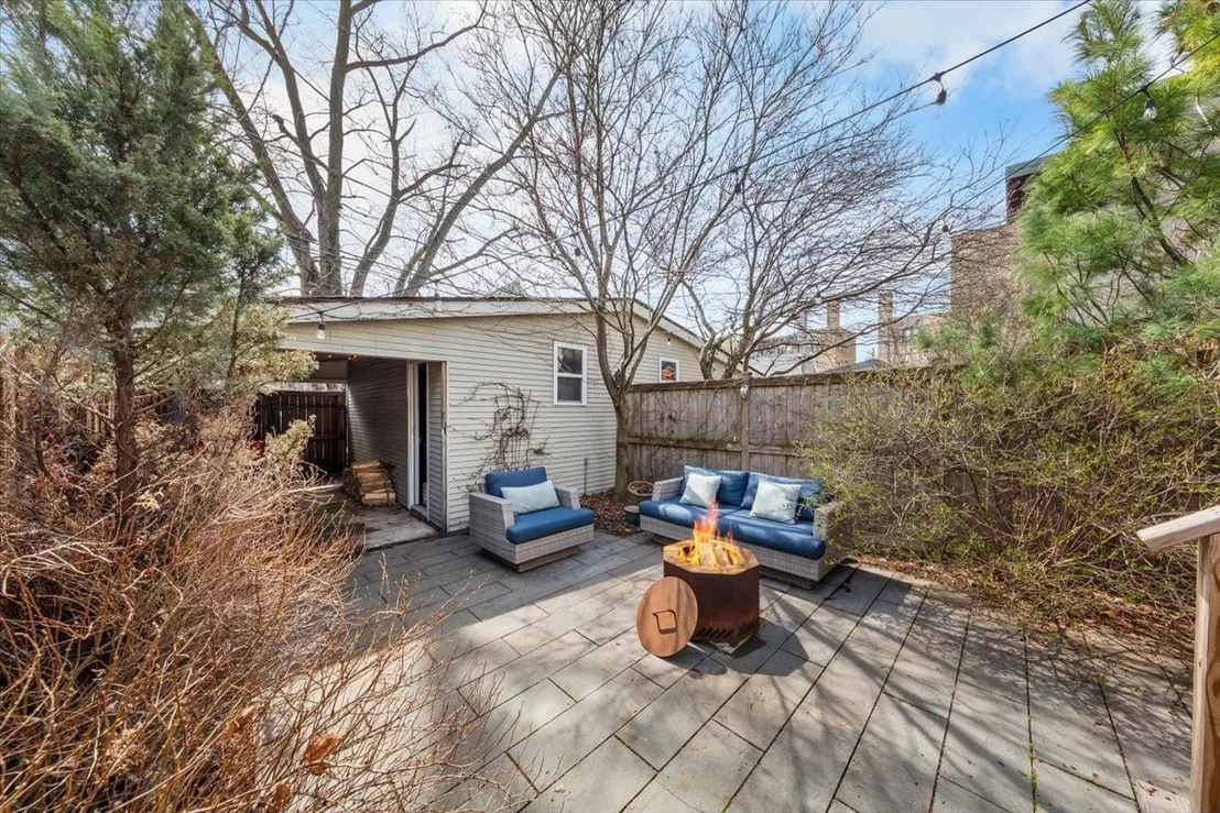 Photo of 2159 W Wilson Avenue