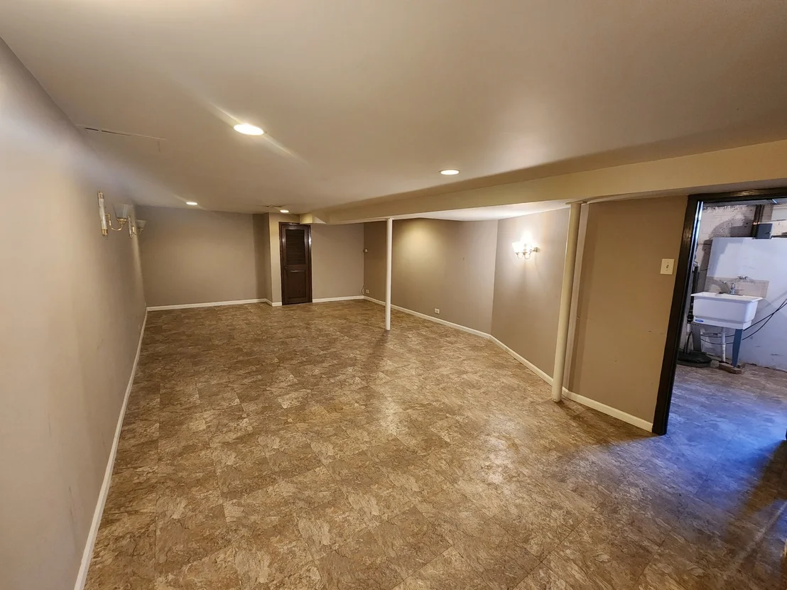 Photo of 4410 W 81st Place