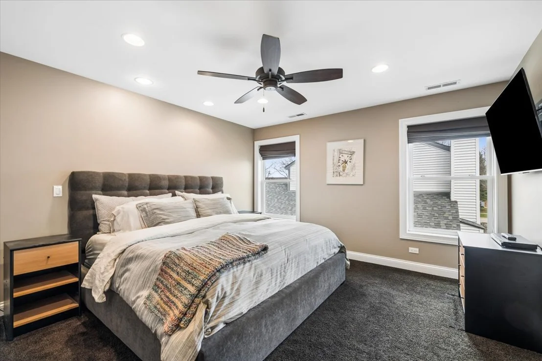 Photo of 405 Caren Drive