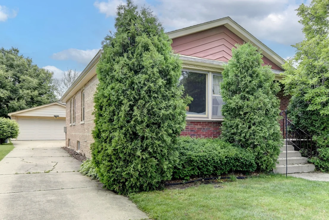 Photo of 1650 Willow Road
