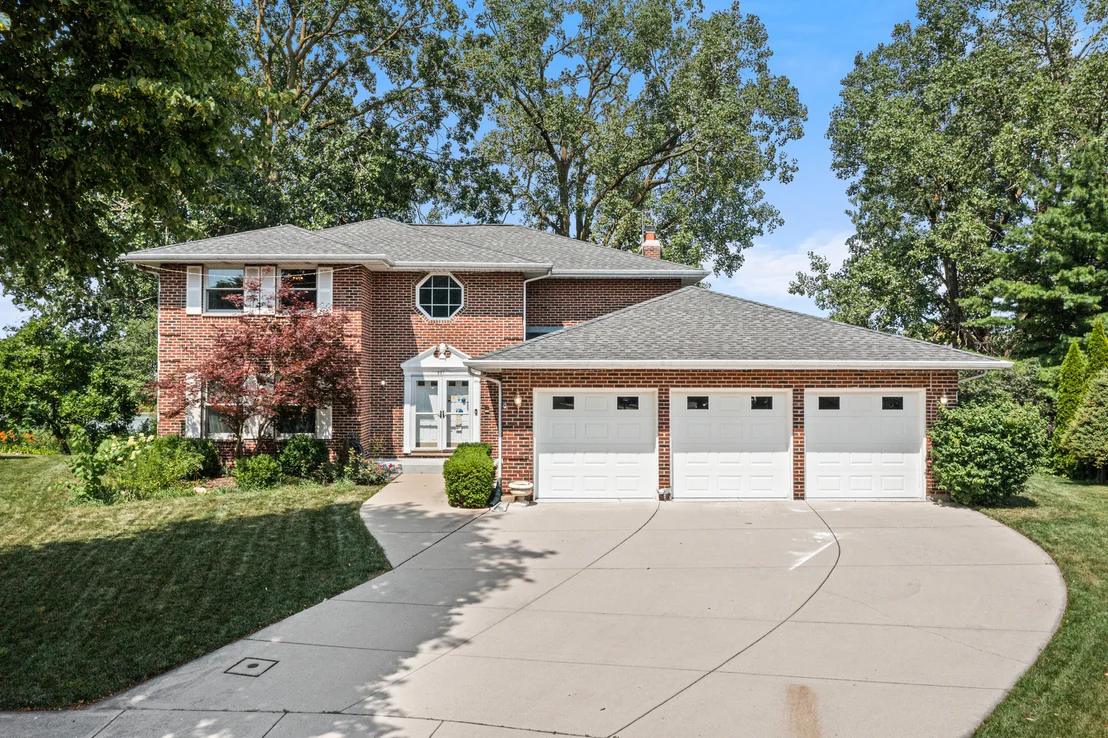Photo of 887 N Dovington Court