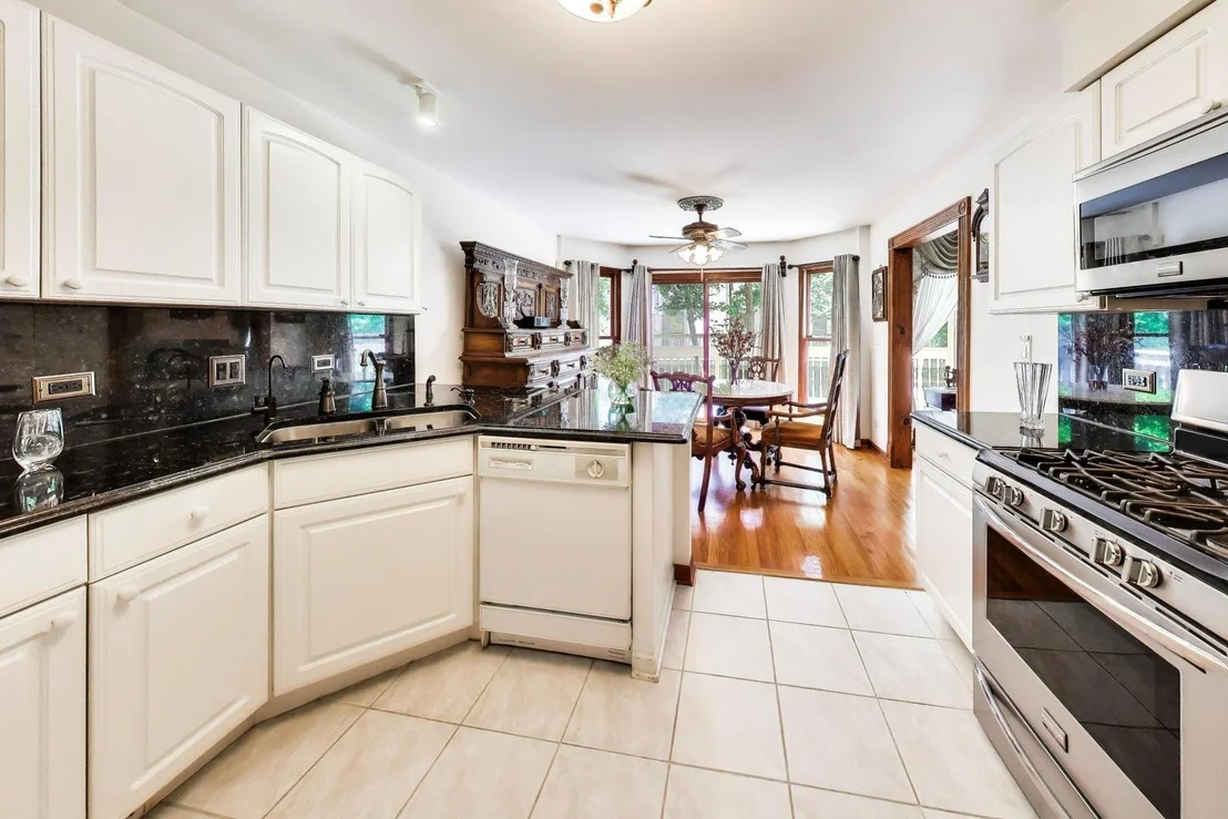 Photo of 133 Schiller Place