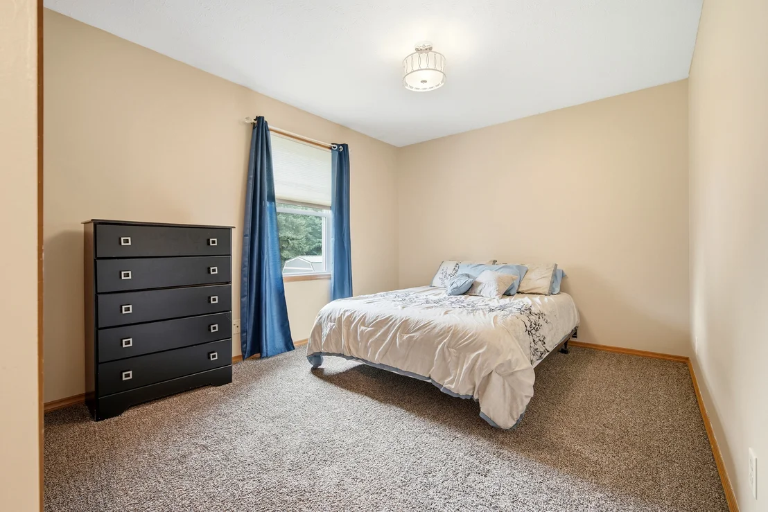 Photo of 1303 Kenneth Drive