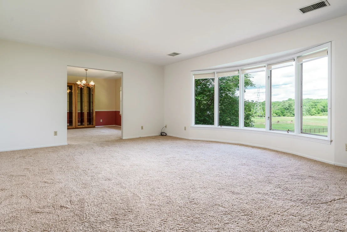 Photo of 7889 Shaw Road