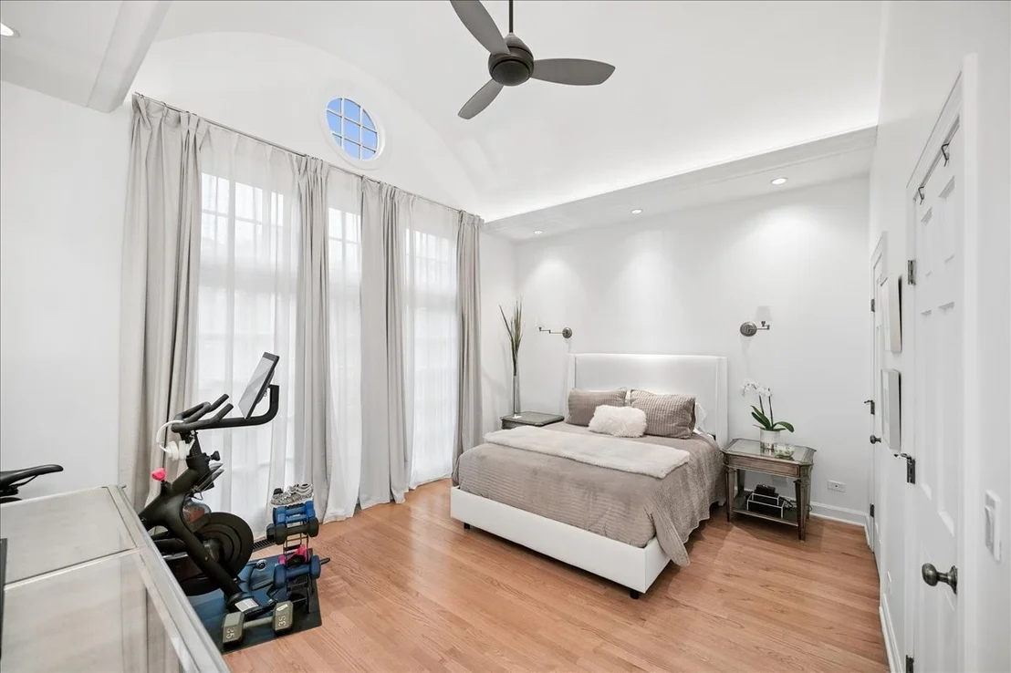 Photo of 1105 Elm Street