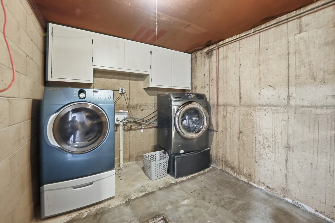 Photo of 2401 Rohlwing Road