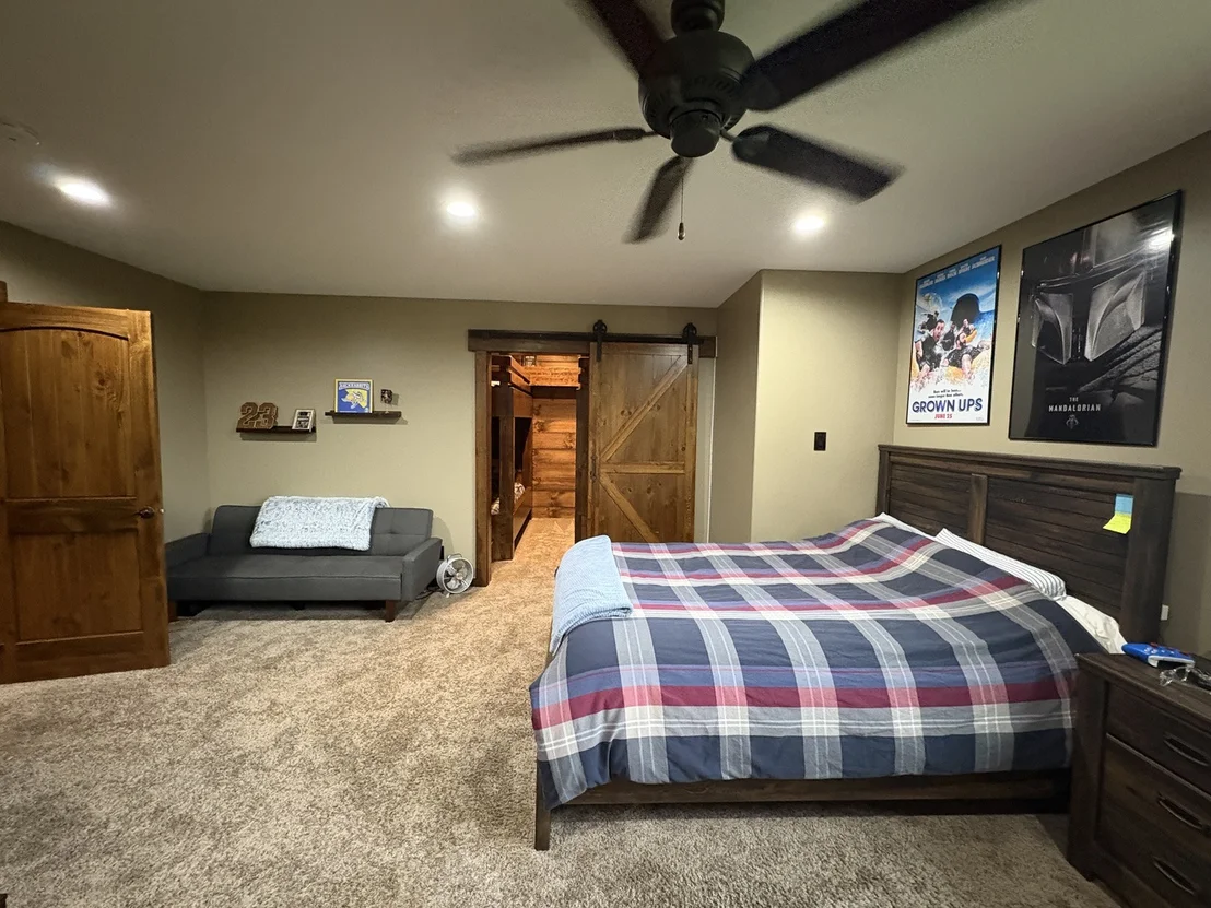 Photo of 1854 W Forestview Drive