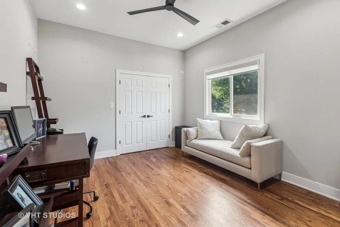 Photo of 447 W Harrison Road