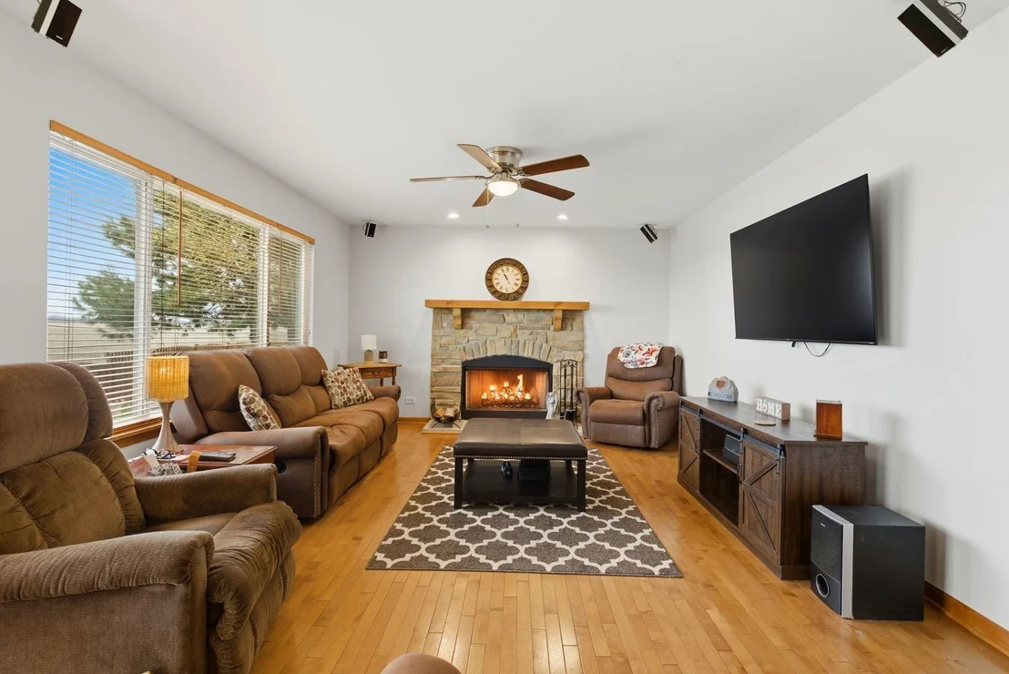 Photo of 2932 Shetland Lane
