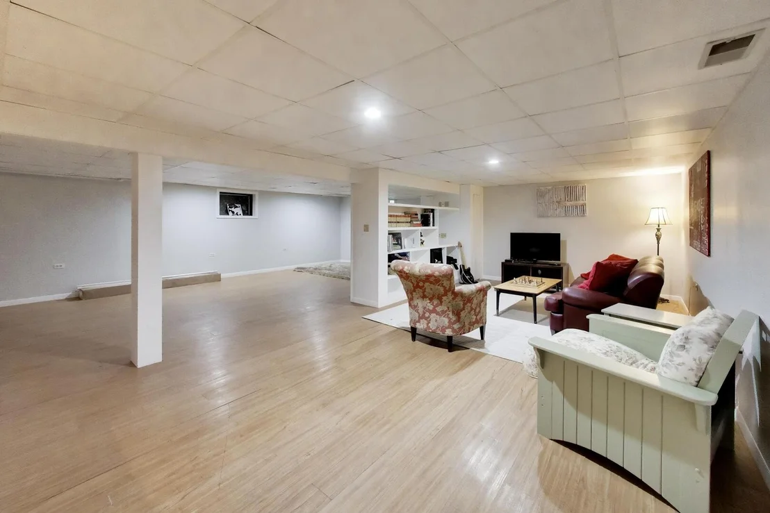 Photo of 1109 Shermer Road