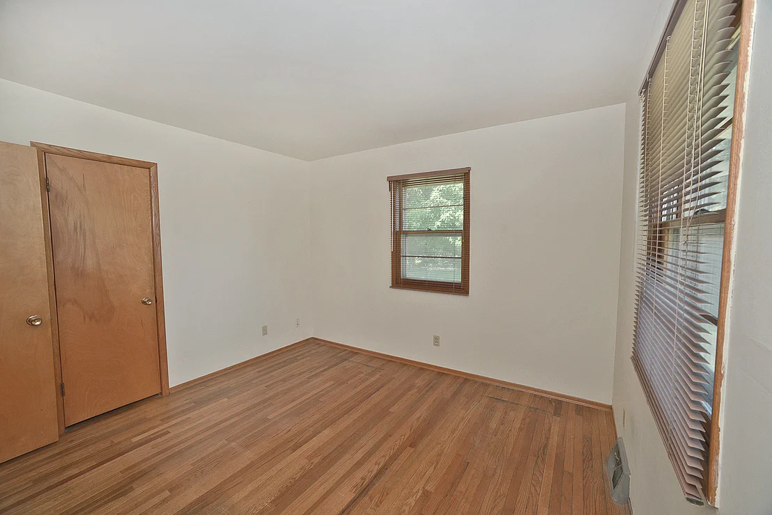Photo of 1104 N 29th Road