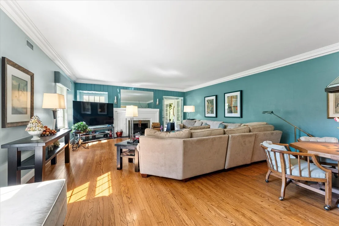 Photo of 27 Hickory Lane